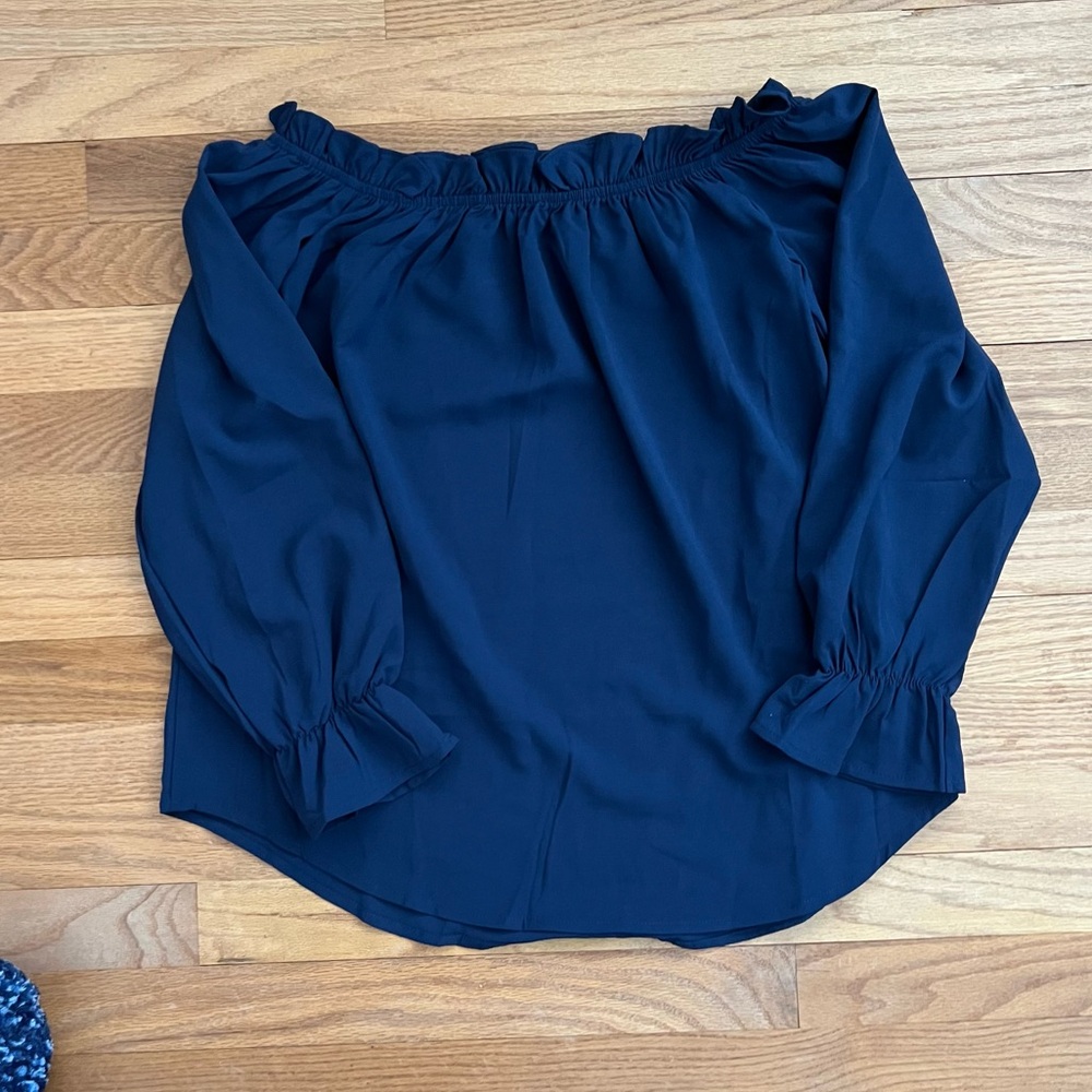 Women’s Off the Shoulder Ruffle Top - Picture 3 of 5